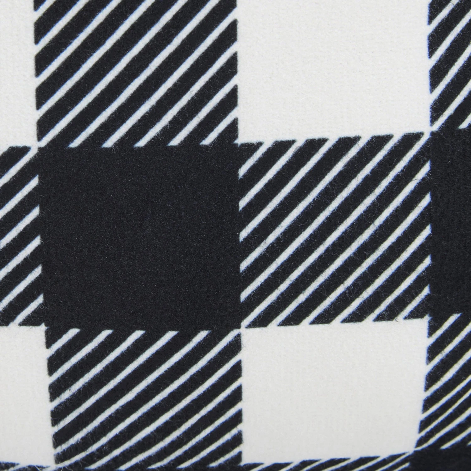 Frisco Buffalo Check Cuddler Pet Bed & Gift Set, Black & White 7 Frisco Buffalo Check Cuddler Pet Bed & Gift Set, Black & White - Image 5